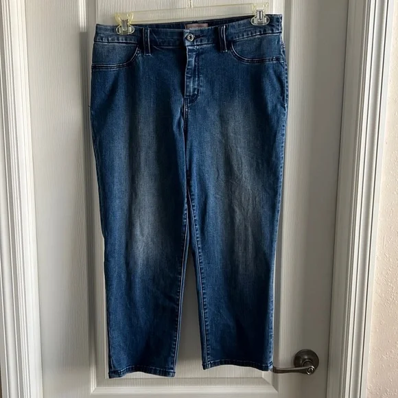 Denim Crop Jeans-Chico’s 1 (8) - Picture 1 of 3